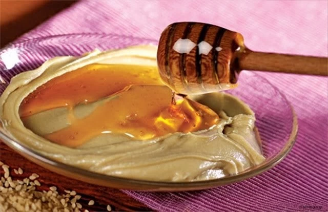 Θα εκπλαγείτε! Οι συνδυασμοί (με μέλι) που μπορούν να βοηθήσουν σε οποιαδήποτε ασθένεια